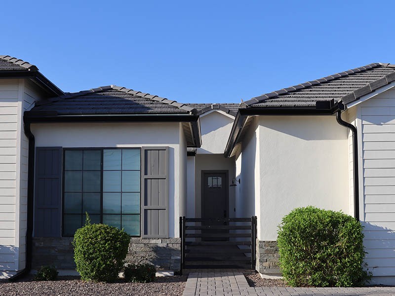 Pine Seamless Gutter Install