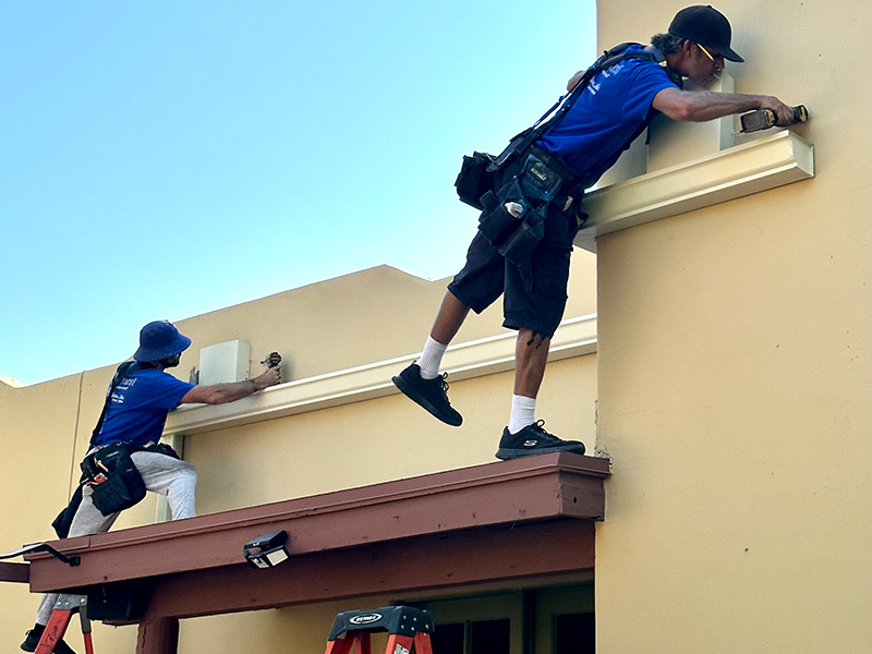 Ruskin Installing Gutters